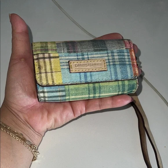 Dooney & Bourke Multicolor Plaid Women's Bag - Picture 6 of 6